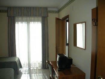 Hotel La Perla Del Gargano 3*